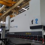 6 осьті гидравликалық cнc пресс тежегіші 200 тоннасы 3100 мм cnc артқы есік үшін XR Z1 Z2-осі