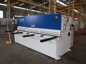 high cutting accuracy QC12Y 4x2500 sheet metal shearing machine steel plate hydraulic shearing machine